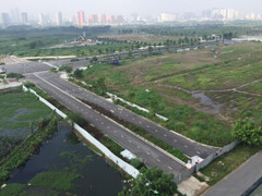 Chung cư Ngoại Giao Đoàn: Đường xây xong, dân vẫn không được đi