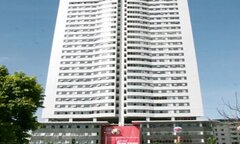 CEO Group: 'Cắm' C.E.O Tower, giảm lương sếp bự