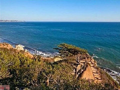 Ngắm biệt thự xa hoa ven biển của tài tử Brad Pitt