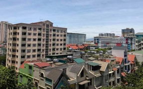 Lãi suất cho vay bất động sản tăng 1 - 2%, ai chịu thiệt?