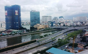 Kiểm soát chặt tín dụng vào bất động sản