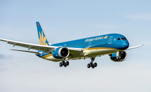 Vietnam Airlines trễ chuyến, khách vật vờ 1 ngày tại Pháp