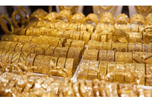 Giá vàng giảm nhẹ nhưng vẫn đứng ở mức cao