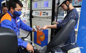 Giá xăng giảm lần thứ 3 liên tiếp từ 15h chiều nay