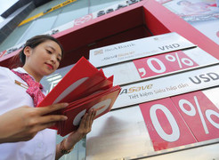 Ngân hàng đua lãi suất, có thực sự đáng lo?