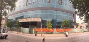 Vì sao 4 năm chưa phá dỡ xong dự án tai tiếng 8B Lê Trực?