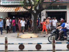 Lên cơn co giật, nam thanh niên tông xe vào gốc cây chết thảm