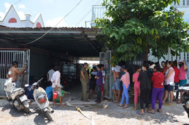 Giải cứu bé trai bị người đàn ông khống chế, dọa đốt