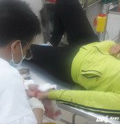 Chém xối xả lên người phụ nữ để cướp xe ở Đồng Nai