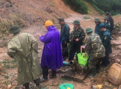 Vẫn còn nạn nhân chưa tìm thấy trong vụ sạt lở vùi lấp 4 người ở Quảng Nam