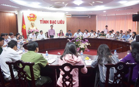 Bạc Liêu ngưng họp, cho học sinh nghỉ học để tránh bão số 16