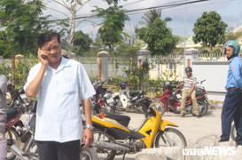 Lãnh đạo Công an Sóc Trăng hứa 'không để anh em chịu thiệt', tài xế đồng ý qua trạm