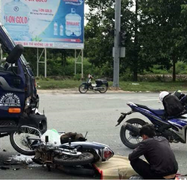 Đối đầu với xe tải, nam thanh niên đi xe máy chết thương tâm