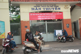 Sắp hết giờ làm bài, thí sinh bị đình chỉ vì chuông điện thoại reo