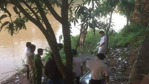 Nghi án mẹ ôm con nhảy sông tự tử ở Bình Dương