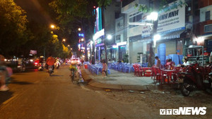 TP.HCM: Quán nhậu ‘cướp’ vỉa hè làm giàu, chính quyền địa phương bất lực