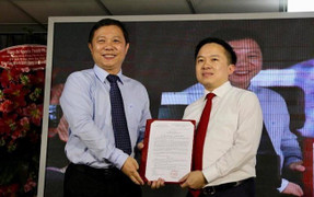 Ông Từ Lương làm Giám đốc Trung tâm báo chí TP.HCM