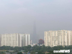 Sương mù dày đặc bao phủ TP.HCM, nhiều người khó thở