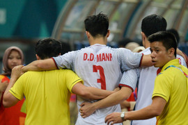 Bị căng cơ đùi, cầu thủ Olympic Việt Nam Duy Mạnh phải mất bao lâu để hồi phục?