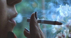 Hút thuốc lá khi mang thai làm tăng nguy cơ dậy thì sớm ở trẻ