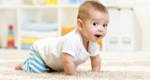 Cho trẻ dưới 6 tháng tuổi uống nước, mẹ vô tình hại con mà không biết