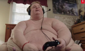 Thất nghiệp, nam thanh niên nguyện ở trong nhà và ăn cho đến chết