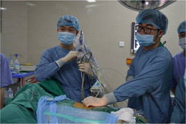 Cứu nam thanh niên 25 tuổi bị sỏi thận nhưng tự chữa tại nhà bằng thuốc nam