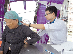 Vinh danh 10 thầy thuốc trẻ xuất sắc của Việt Nam