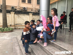 Trẻ từng ăn 'thịt bẩn, gà thối' ở trường mầm non Bắc Ninh: Phụ huynh bật khóc khi cả hai con nhiễm sán lợn