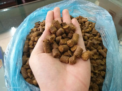 'Mục sở thị' công nghệ chế tạo thức ăn cho gia súc và cây trồng từ rơm, lá mía