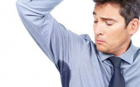 Làm thế nào để khắc phục mùi khó chịu của cơ thể trong mùa nắng gắt