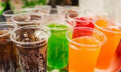 Cơ thể bị phá hủy thế nào nếu uống nước ngọt có gas mỗi ngày?