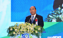 Thủ tướng thăm và chúc mừng lễ kỷ niệm ‘50 năm xây dựng và phát triển Bệnh viện Nhi Trung ương’