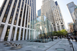 Bên trong Apple Store lớn nhất thế giới có gì?