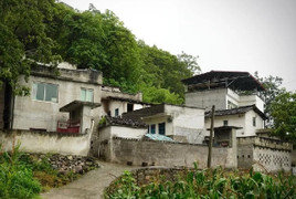 Ám ảnh về cái chết từ bụi công nghiệp ở 'làng góa phụ'