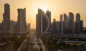 Nắng nóng kỷ lục, Qatar lắp hàng loạt điều hòa ngoài trời