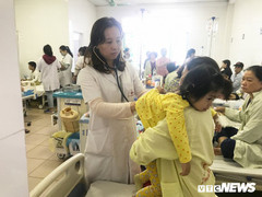 Vì sao giá thuốc Tamiflu tăng chóng mặt?