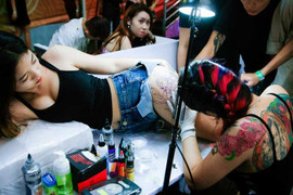 Thiếu nữ Hà thành khoe hình xăm đẹp tại lễ hội xăm hình nghệ thuật Quốc tế 2016