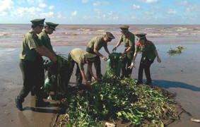600 chiến sĩ công an, bộ đội ra tay làm sạch biển