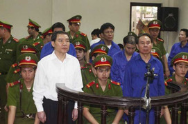 Dương Chí Dũng, Giang Kim Đạt dù trốn ra nước ngoài vẫn không thể thoát thân