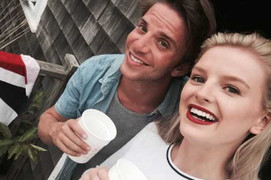 Hot girl kiếm bộn tiền nhờ việc ăn tiệc 'thâu đêm suốt sáng' cùng đại gia