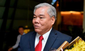 Ông Huỳnh Phong Tranh dồn dập bổ nhiệm cán bộ: ‘Chờ kết luận từ Bộ Nội vụ’