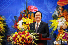 Bộ trưởng Phùng Xuân Nhạ: ‘Số giáo sư, phó giáo sư Việt Nam so với thế giới còn khiêm tốn’