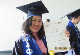 Cô gái 8X xinh xắn sở hữu bảng thành tích khủng gần 2 trang A4