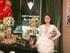 Cô gái xinh đẹp tự nhận ế 21 năm cầu hôn bạn trai xôn xao dân mạng