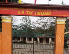 Nam sinh lớp 9 thiệt mạng tại trường khi đùa với bạn