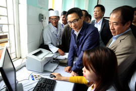 Phó Thủ tướng Vũ Đức Đam: Nhiều người nghèo đi khám thì bệnh đã nặng