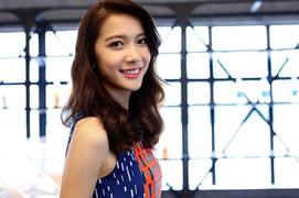 Hoa hậu quốc tế người Hoa xinh đẹp, thông thạo 4 ngôn ngữ