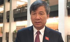 Sốc phản vệ ở Hòa Bình làm 7 người chết: Đại biểu Quốc hội nói 'không nên sợ'