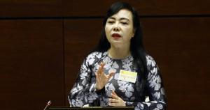 Bộ trưởng Y tế: 'Trước tiền trực mỗi ca không đủ bát phở, nay đã lên 25.000 đồng'